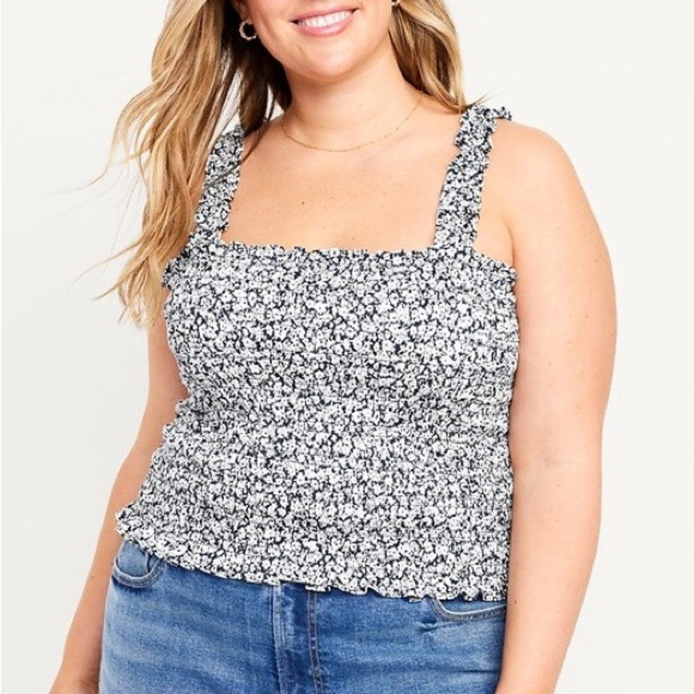 Old Navy Smocked Square Neck Floral Tank Top - Navy/White casual stretch